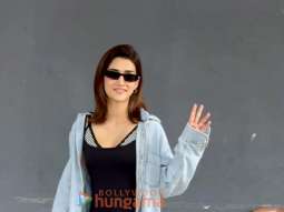 Photos: Kriti Sanon snapped in Andheri