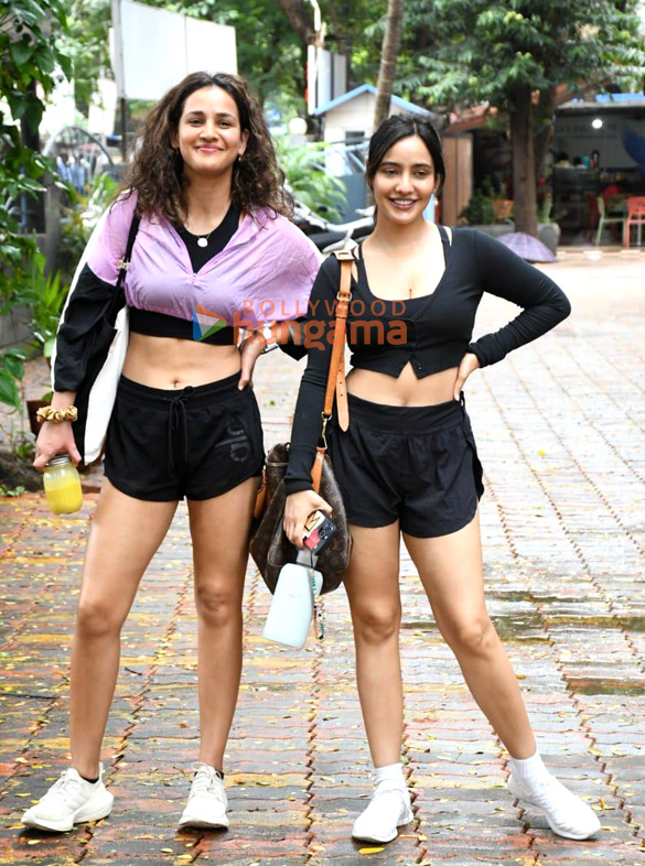 photos neha sharma and aisha sharma snapped outside the gym in bandra 3 13