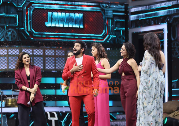 photos shah rukh khan vijay sethupathi and team jawan snapped at audio launch in chennai 10