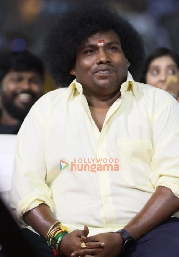 photos shah rukh khan vijay sethupathi and team jawan snapped at audio launch in chennai 11