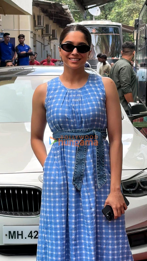photos shilpa shetty and sharvari wagh snapped in goregaon 2