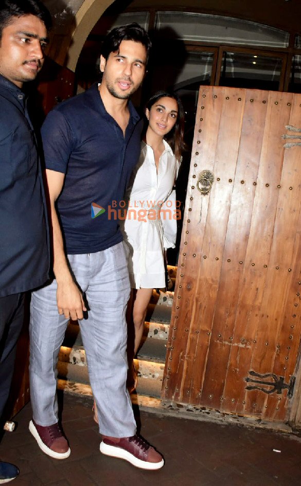 photos sidharth malhotra and kiara advani snapped in bandra 4