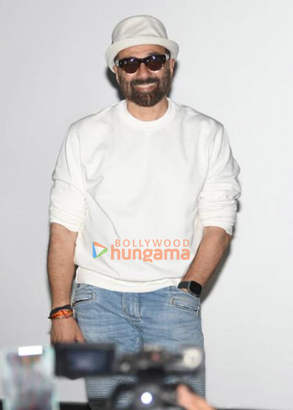 photos sunny deol celebrates rakshabandhan with anu ranjan 6