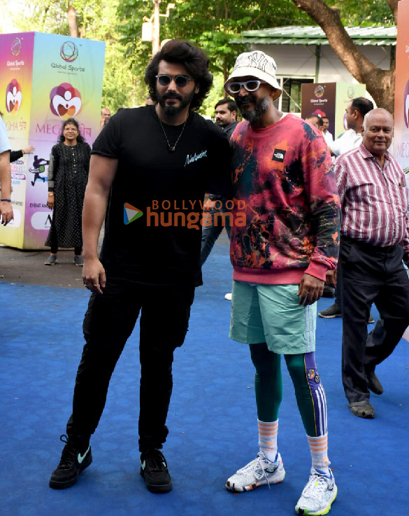 photos varun dhawan arjun kapoor shashank khaitan and aparshakti khurana snapped playing pickeball 5