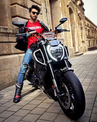 Celeb Photos Of Ranveer Singh