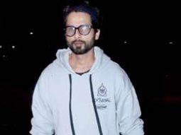 Shahid Kapoor poses for a selfie with fans as he gets clicked