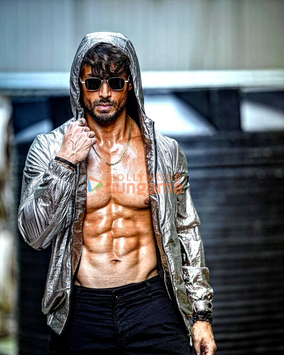 tiger shroff 5 24
