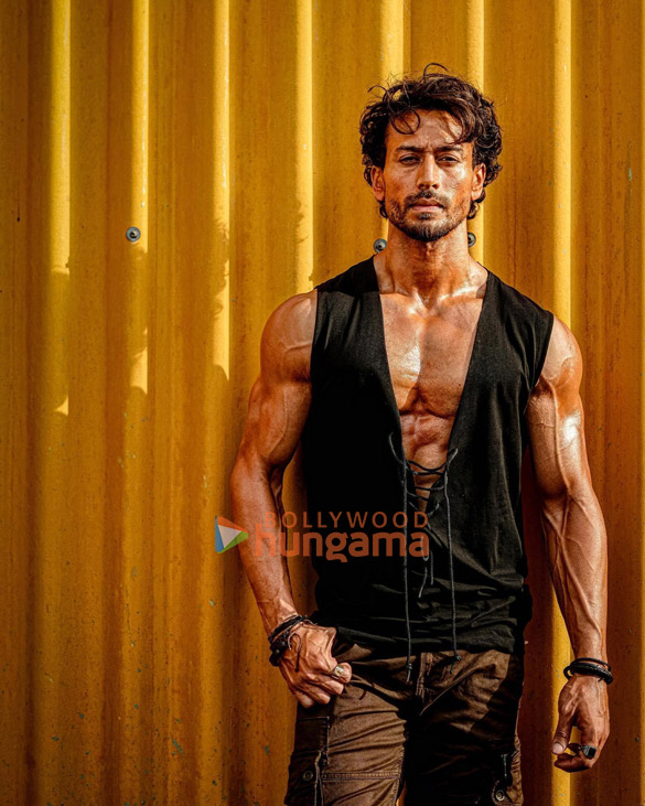 tiger shroff 6 12