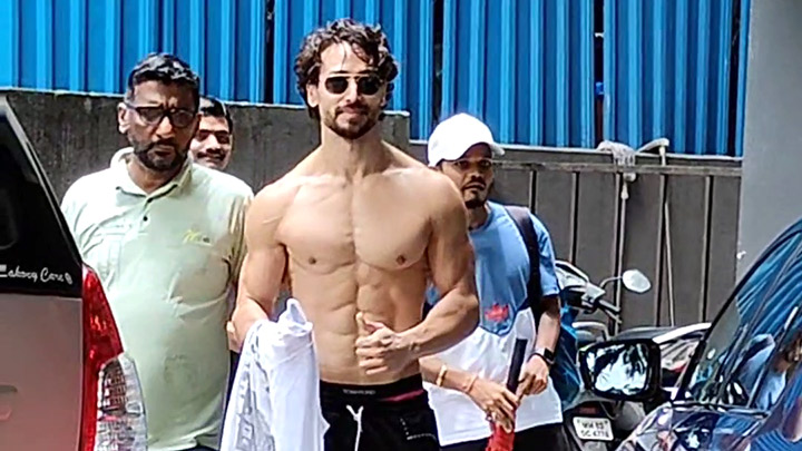 Tiger Shroff goes shirtless as he flaunts his chiseled abs