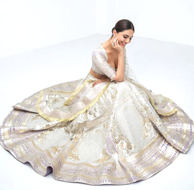 Vaani Kapoor is an ethnic fashion dream come true in silver lehenga by Falguni & Shane peacock