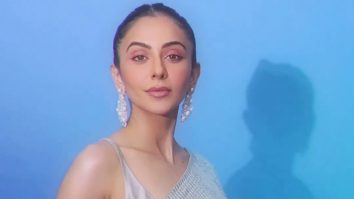 A starry affair! Rakul Preet Singh slays in a shimmer saree