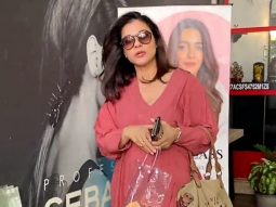 Kajol gets clicked in the city by paps