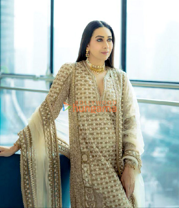karisma kapoor 2 28