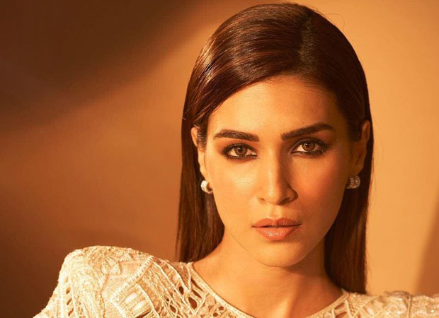 Kriti Sanon's Delhi residence turns into festive mode after her National Award win for Mimi Kriti Sanon's Delhi residence turns into festive mode after her National Award win for Mimi