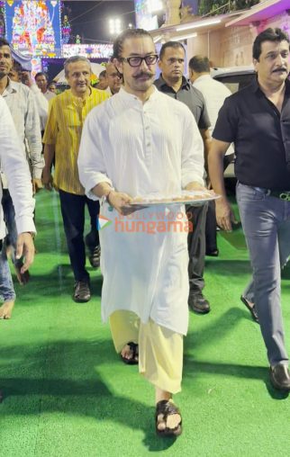 Photos: Aamir Khan, Adah Sharma and others snapped at Ashish Shelar’s Ganpati