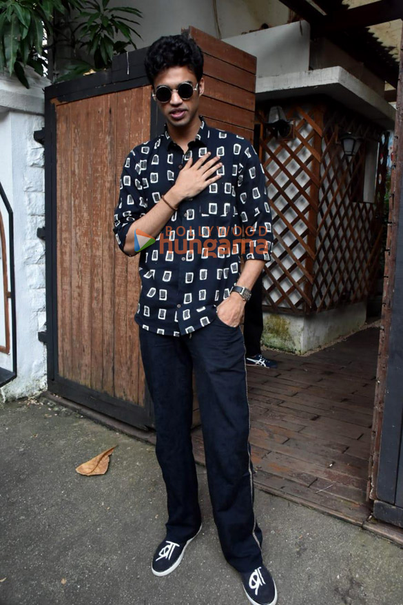 photos babil khan snapped in bandra 1