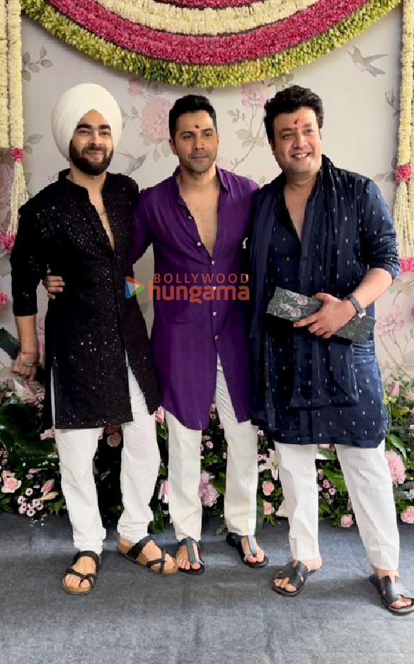 photos celebs arrive at arpita khans house for ganpati darshan 3