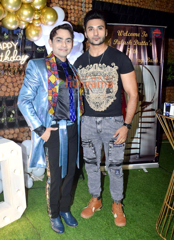 photos celebs attend palash duttas 50th birthday bash 19
