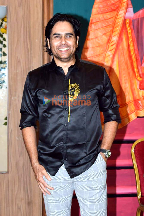 photos celebs attend palash duttas 50th birthday bash 23