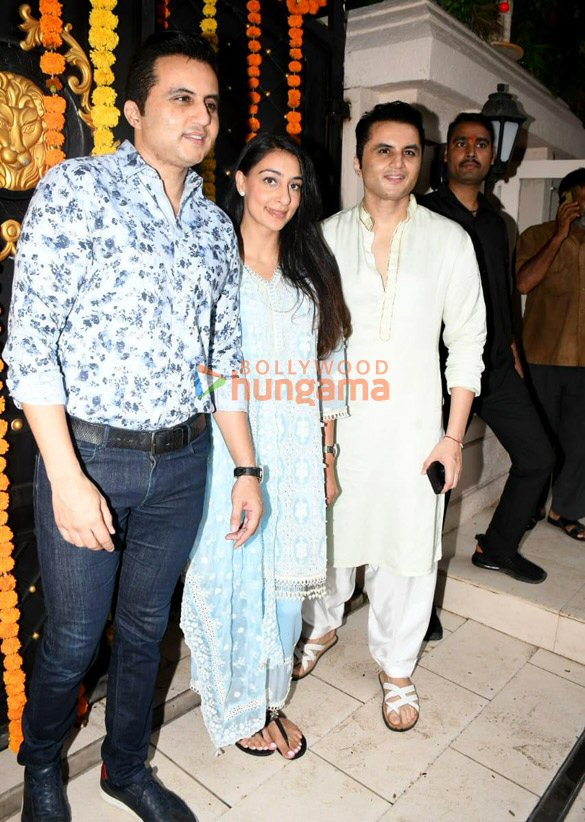 photos celebs grace ektaa r kapoors ganesh chaturthi celebrations 12