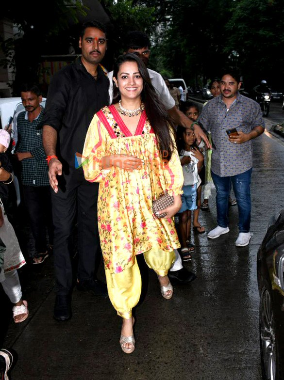 photos celebs grace ektaa r kapoors ganesh chaturthi celebrations 17