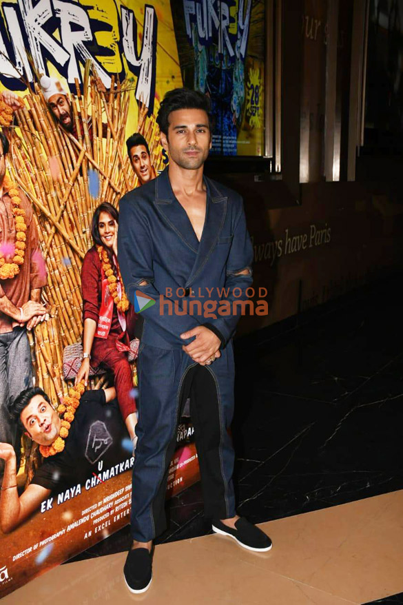 photos celebs grace the premiere of fukrey 3 4