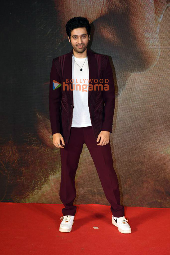 photos celebs grace the success bash of gadar 26 34