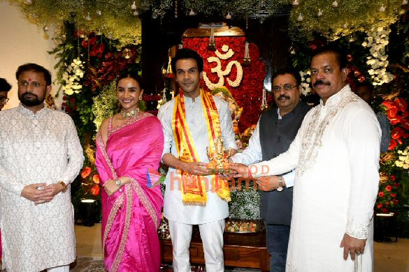 photos celebs snapped at cms residence for ganpati darshan 3