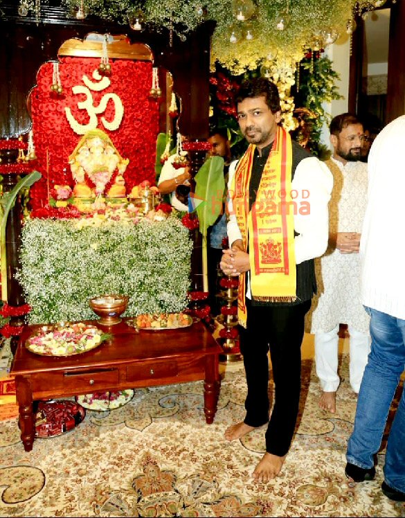 photos celebs snapped at cms residence for ganpati darshan 7 2