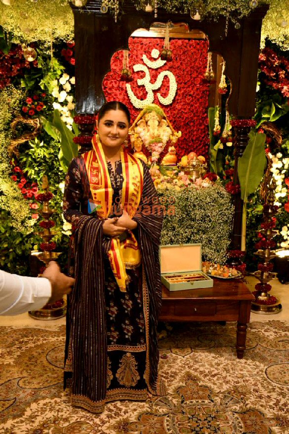 photos celebs snapped at cms residence for ganpati darshan 8