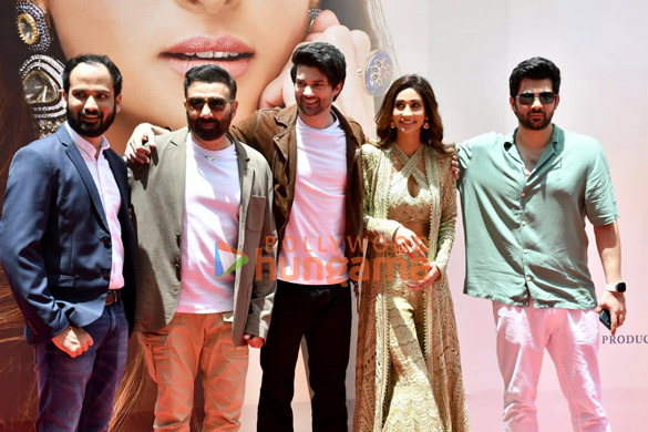 photos celebs snapped at dono trailer launch 10