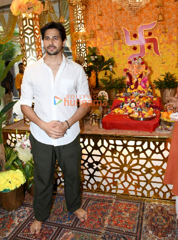 photos celebs snapped at t series office for ganpati darshan 2