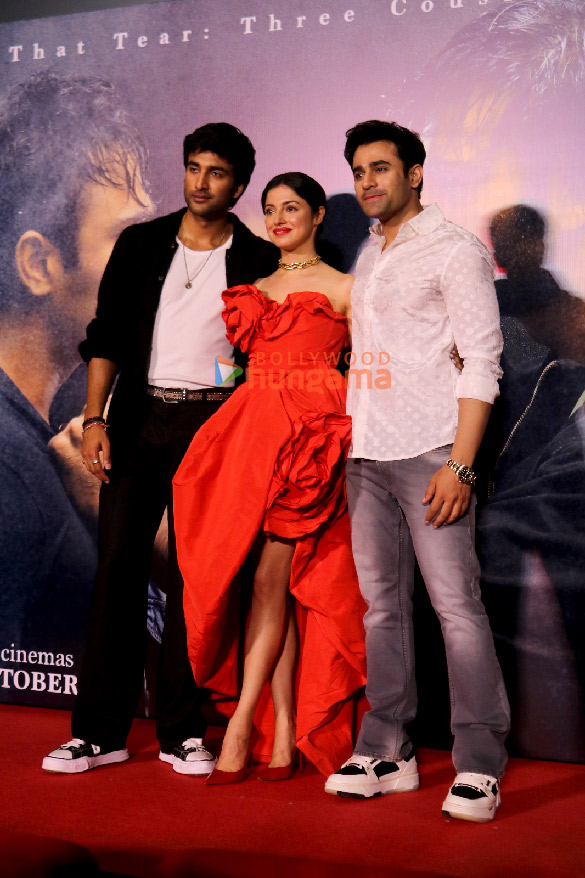 Photos: Divya Khosla Kumar, Meezaan Jafri and others attend the trailer launch of their film Yaariyan 2 Photos: Divya Khosla Kumar, Meezaan Jafri and others attend the trailer launch of their film Yaariyan 2