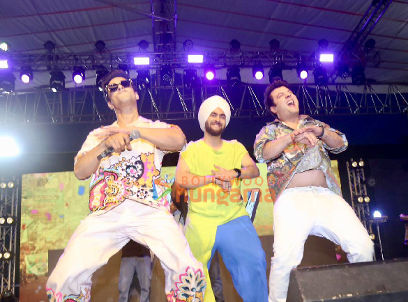 photos fukrey 3 cast snapped at a college fest in juhu 3