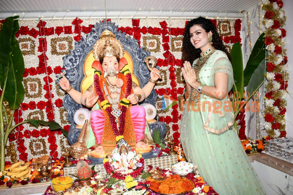 photos ganpati celebration at sonu soods residence 3 2