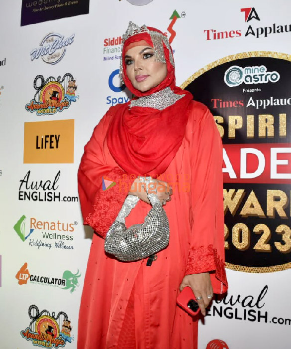 photos rakhi sawant arrived in hijab at inspiring leaders award 2023 4
