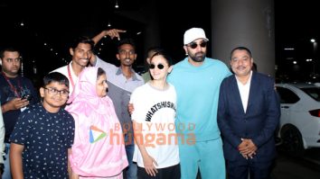 Photos: Ranbir Kapoor, Alia Bhatt, Sonu Sood and others snapped at the airport
