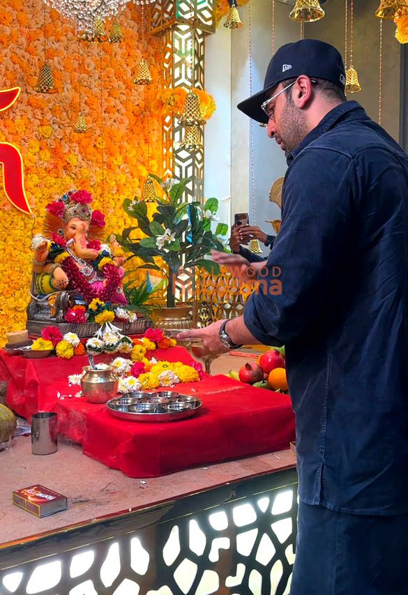 photos ranbir kapoor snapped at t series office for ganesh visarjan 5