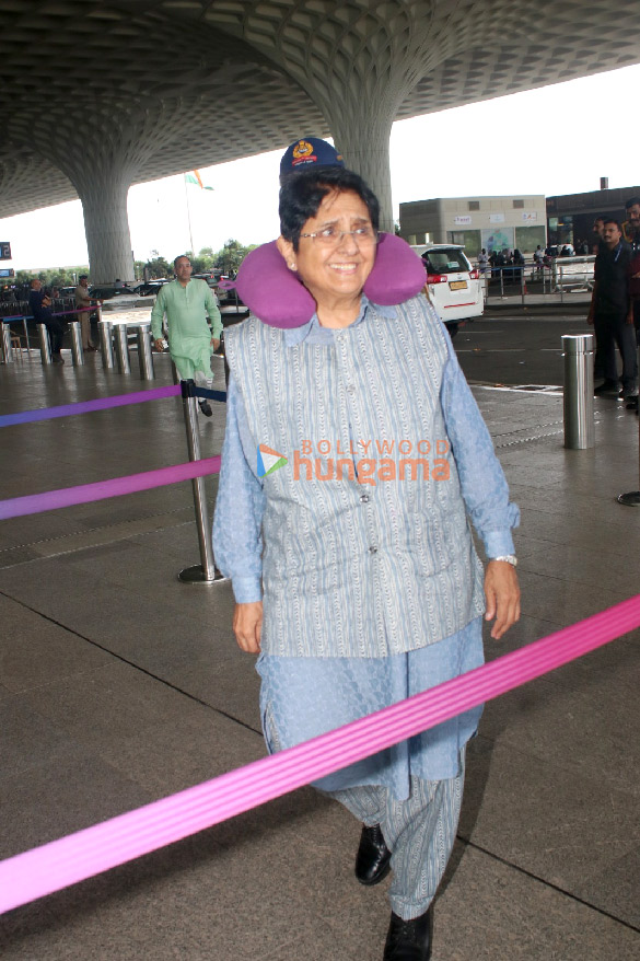 photos shilpa shetty juhi chawla bhagyashree and others snapped at the airport 2