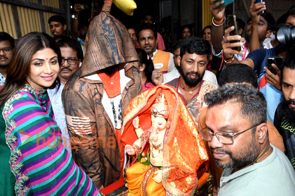 photos shilpa shetty and raj kundras ganpati ji aagman at ganesh galli ganpati karkhana 6