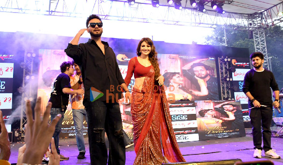 Photos: Urvashi Rautela and Elvish Yadav snapped at a college fest in Juhu Photos: Urvashi Rautela and Elvish Yadav snapped at a college fest in Juhu
