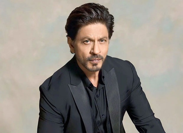 #AskSRK: Shah Rukh Khan humorously replies to a fan confirming Dunki's release date; says, “Aur kya karoon Maathe pe gudwa loon!”