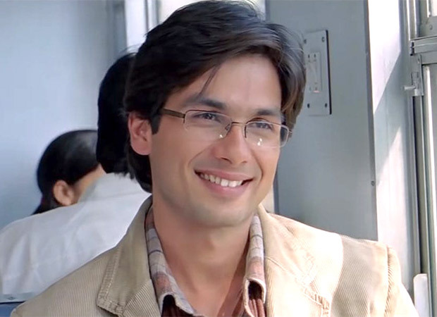 Shahid Kapoor reveals he fought to wear glasses in Jab We Met: “Hero glasses thodi pehenta hai?” 