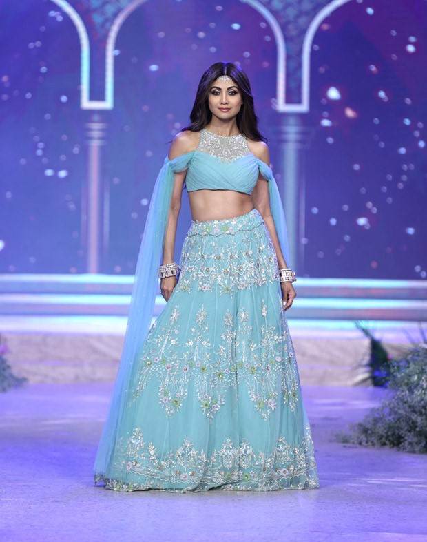 Shilpa Shetty Kundra takes center stage in Aslam Khan's mesmerizing lehenga, closing the show with unparalleled grace 