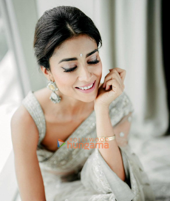 shriya saran 1 86