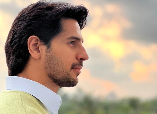 Sidharth Malhotra shares captivating sunset photo; see post