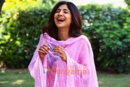 Sukhee stills