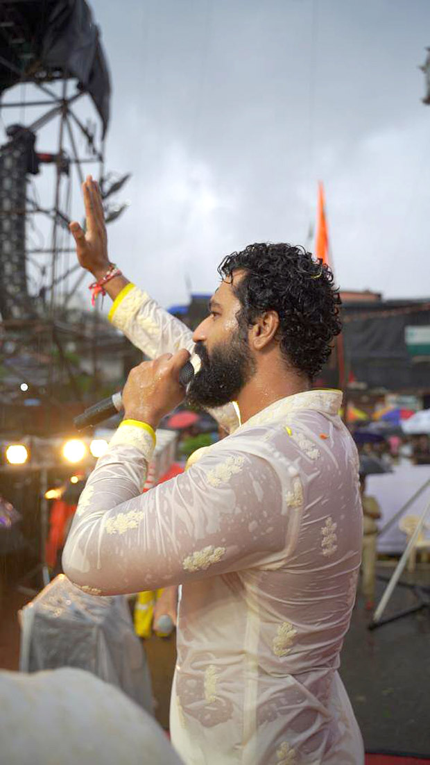 Vicky Kaushal celebrates Dahi Handi with fans ahead of The Great Indian Family release, see pics