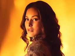 Amyra Dastur sizzles in gold for the Jio Mami Film Festival