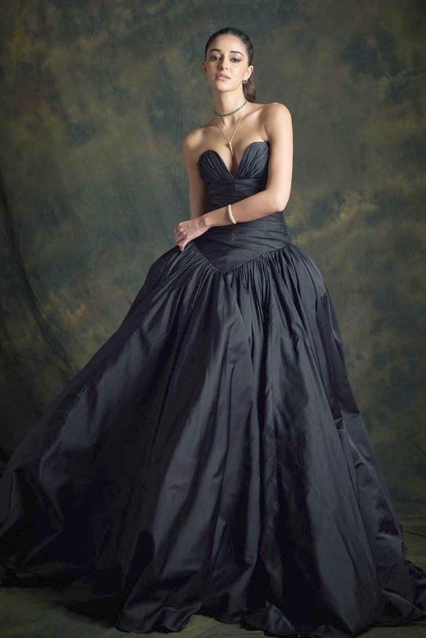 Ananya Panday tops up the drama in voluminous black gown at Elle Awards Ananya Panday tops up the drama in voluminous black gown at Elle Awards